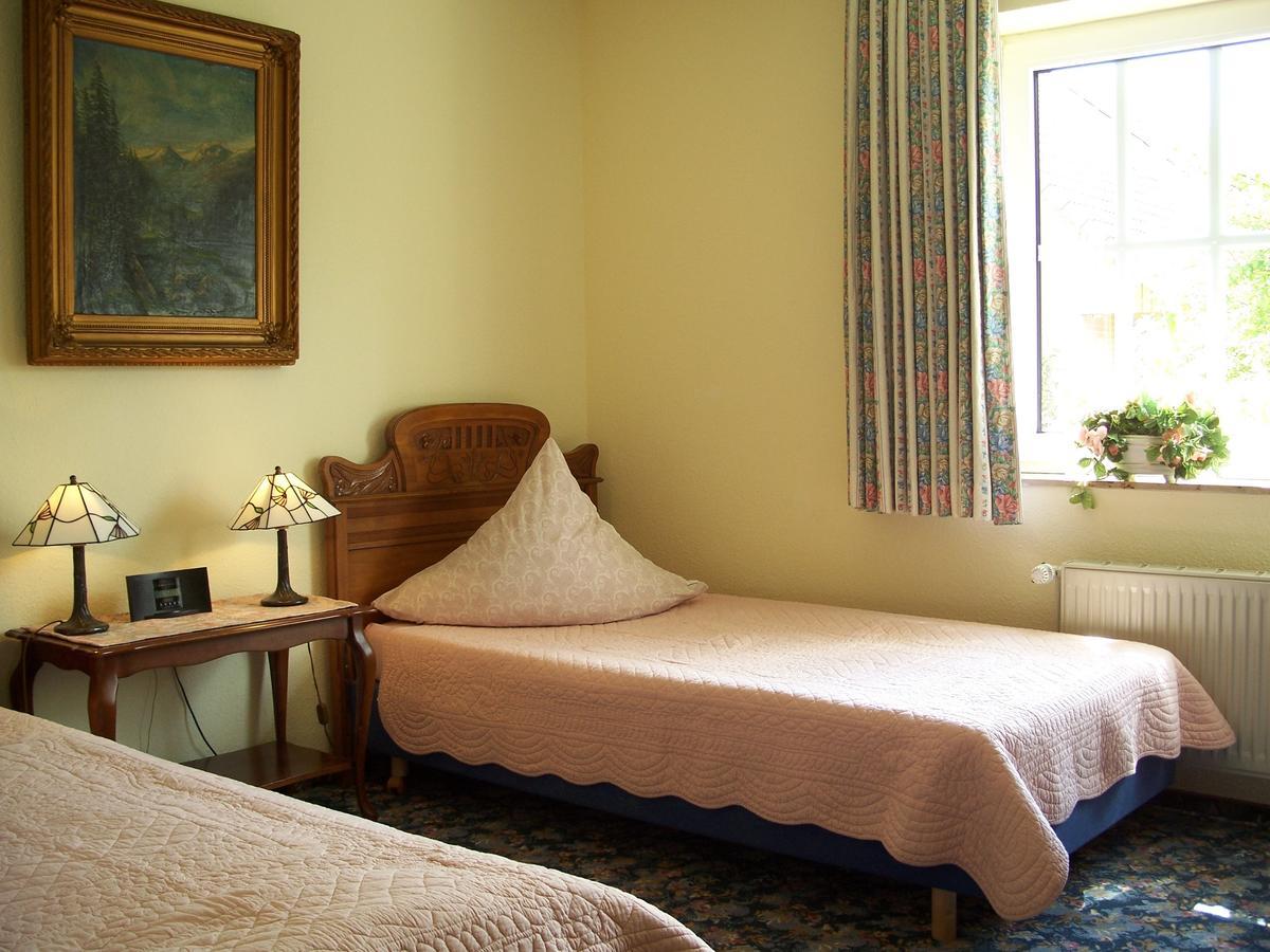 Hotel Barmstedter Hof Habitación foto